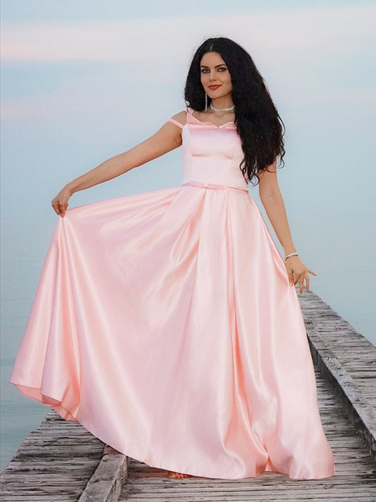 Vestido de noche de graduación de corte A/princesa, de satén, sin mangas, con hombros descubiertos y volantes hasta el suelo