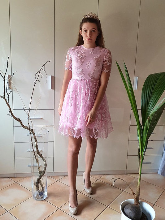 Vestido de cóctel de corte A/princesa, manga corta, organza, cuello transparente, apliques, corto/mini
