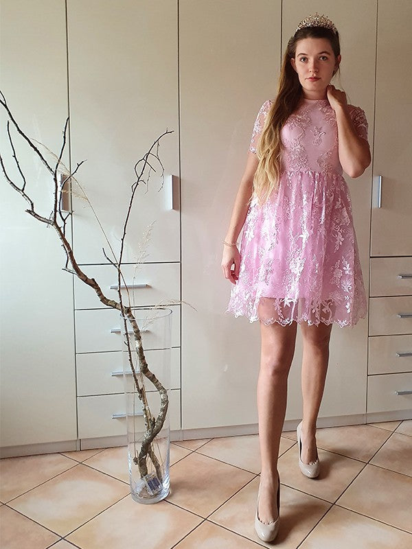 A-Linie/Princess-Linie Kurze Ärmel Organza Sheer Neck Applikationen Kurz/Mini Homecoming Kleider Cocktailkleid