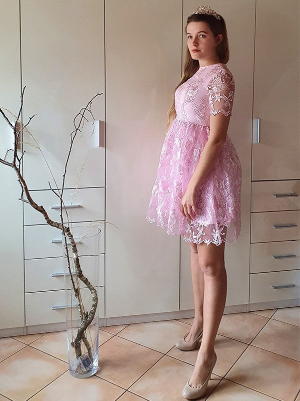 A-Linie/Princess-Linie Kurze Ärmel Organza Sheer Neck Applikationen Kurz/Mini Homecoming Kleider Cocktailkleid