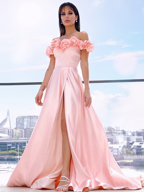 Vestido de noche de graduación de satén, corte A/princesa, sin mangas, hombros descubiertos, flores hechas a mano, cola larga