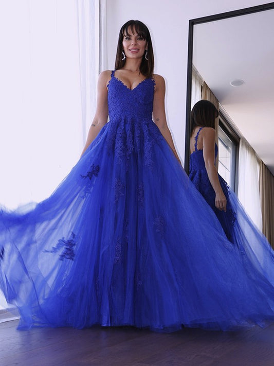 Vestido de noche de fiesta de corte A/princesa de tul con escote en V, sin mangas, con apliques y cola larga