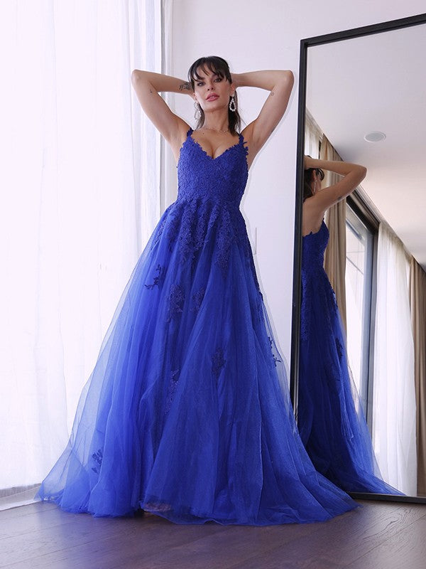 Vestido de noche de fiesta de corte A/princesa de tul con escote en V, sin mangas, con apliques y cola larga