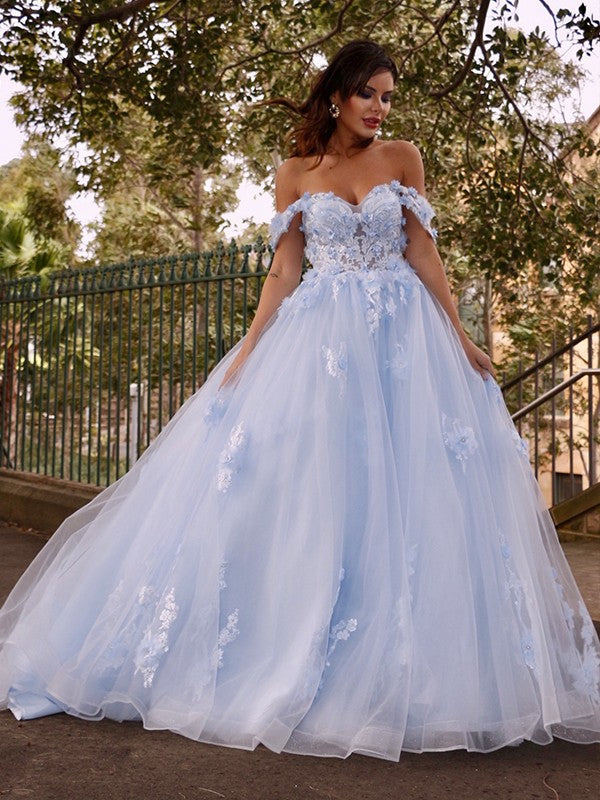 Ballkleid Tüll Applikationen Off-the-Shoulder Ärmellos Sweep/Pinsel Schleppe Kleider Ballkleider Quinceanera Kleid