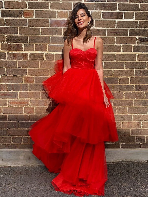 Vestido de fiesta de noche con corte A/princesa, capas de tul, tirantes finos, sin mangas, cola larga
