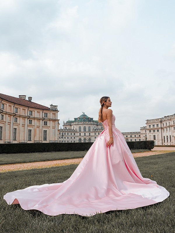Ballkleid Satin Herzausschnitt Spitze Ärmellos Hofschleppe Kleider Ballkleid Abendkleid