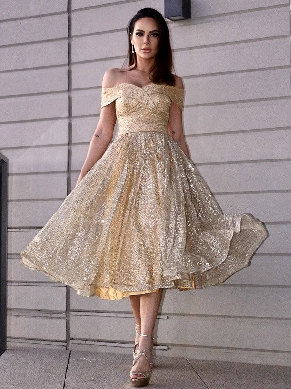 Vestidos de fiesta de graduación de corte A/princesa, fruncidos, hombros descubiertos, sin mangas, hasta la rodilla