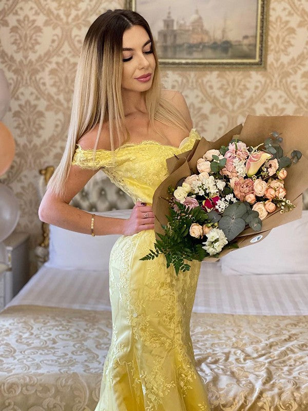Vestido de noche de fiesta con apliques de encaje, corte trompeta/sirena, sin mangas, hombros descubiertos y cola larga