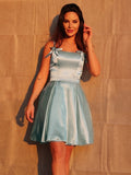 Vestido de cóctel de satén tipo seda, corte A/princesa, con volantes, tirantes finos, sin mangas, corto/mini