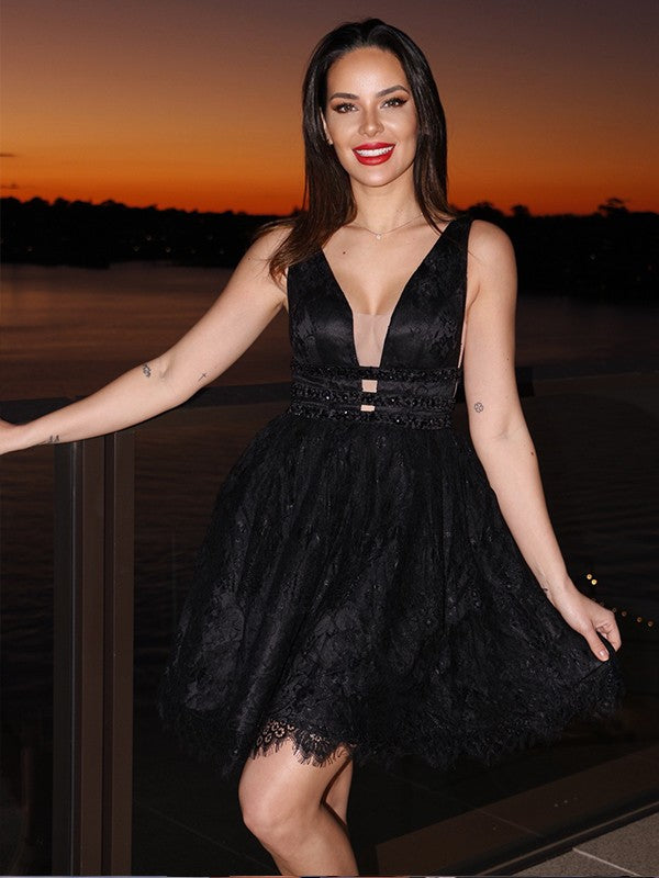 Vestido de fiesta corto/mini sin mangas con apliques de encaje, corte A/princesa, escote en V