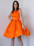 Vestido de fiesta de graduación, corte A/princesa, satén, volantes, escote redondo, sin mangas, corto/mini