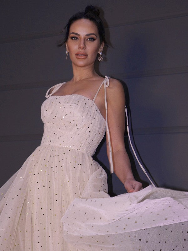 Vestido de noche de graduación con tirantes finos, sin mangas, corte A/princesa, lentejuelas y hasta el suelo