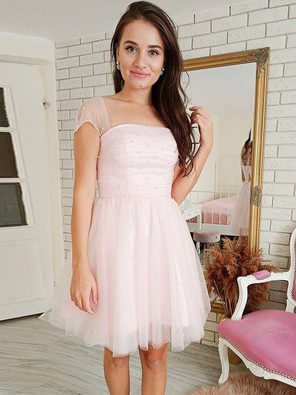 Vestido de fiesta de graduación, corte A/princesa, tul, cuentas, sin tirantes, manga corta, corto/mini