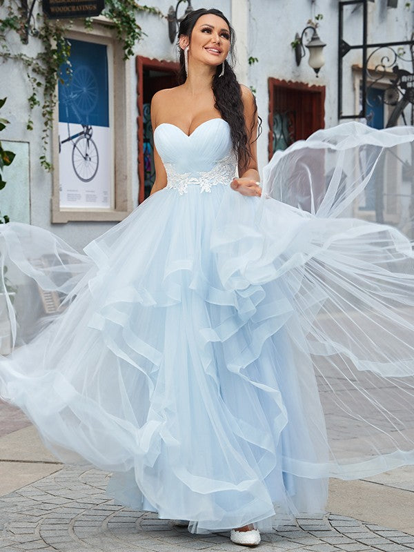 Vestido de noche de graduación con corte A/princesa, escote corazón, sin mangas, largo hasta el suelo y apliques de tul