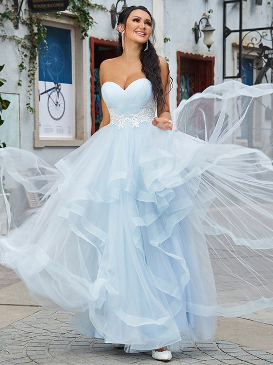 Vestido de noche de graduación con corte A/princesa, escote corazón, sin mangas, largo hasta el suelo y apliques de tul