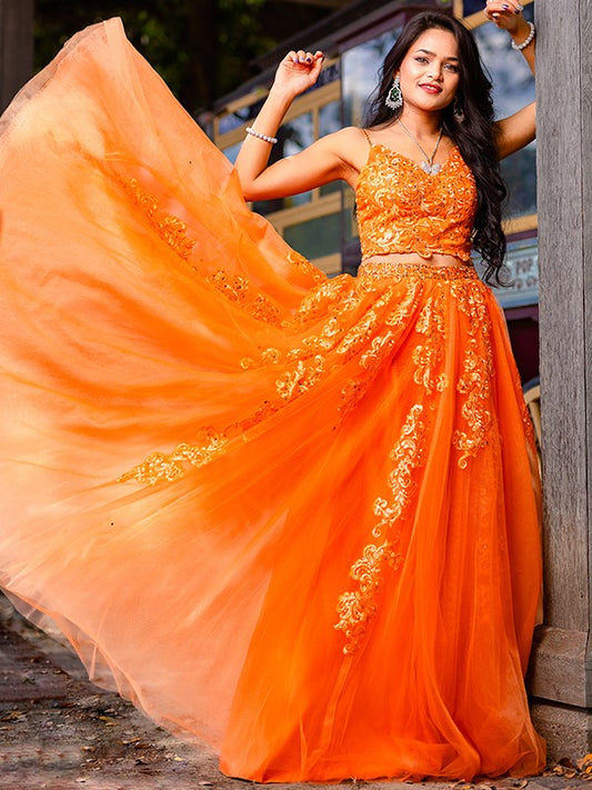 Vestido de fiesta de dos piezas, corte A/princesa, con apliques de tul, escote en V, sin mangas, largo hasta el suelo