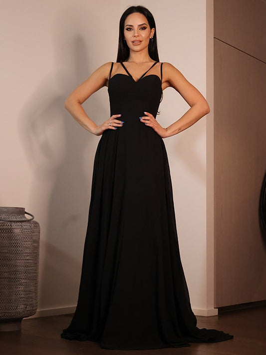 Vestido de noche de graduación de corte A/princesa de gasa con volantes, escote corazón, sin mangas y cola larga