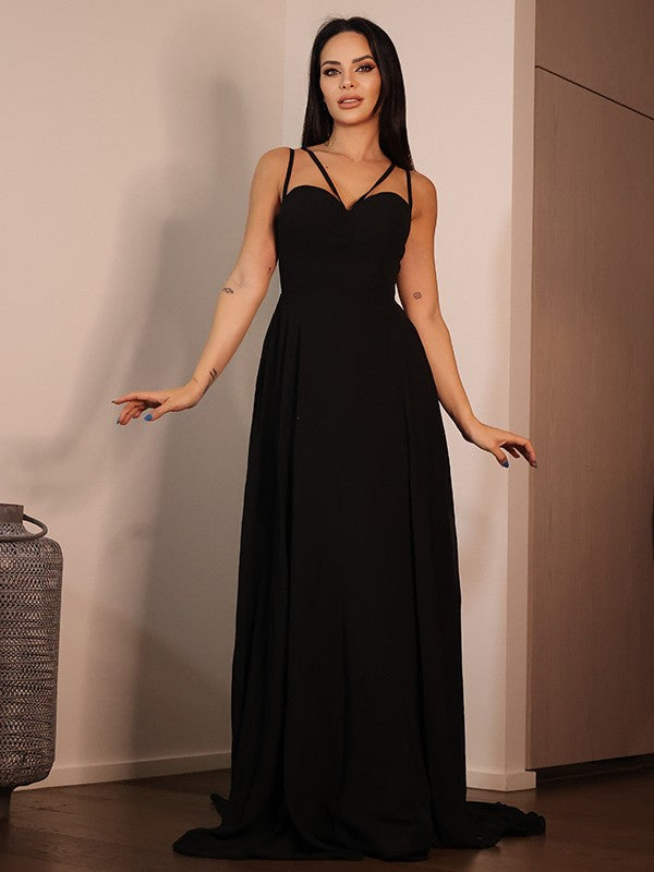 Vestido de noche de graduación de corte A/princesa de gasa con volantes, escote corazón, sin mangas y cola larga