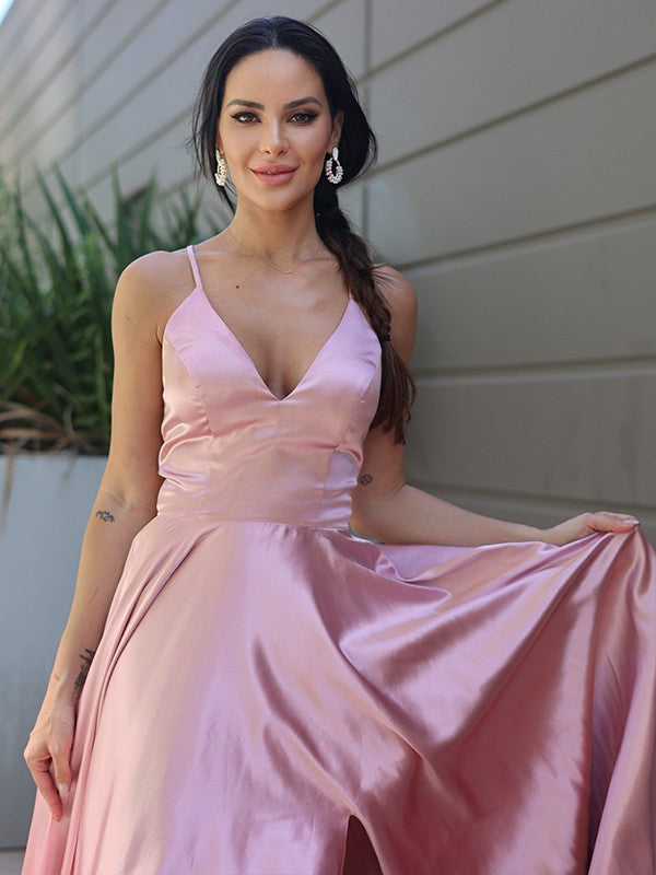 Vestido de noche de graduación con corte A/princesa, satén tipo seda, volantes, escote en V, sin mangas, cola larga