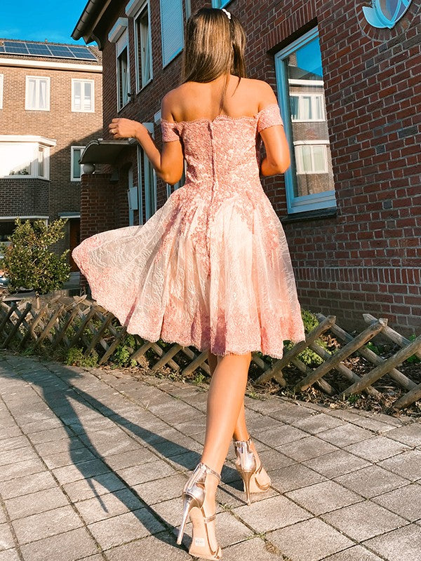 Vestido de fiesta de graduación, corte A/princesa, con apliques de tul, hombros descubiertos, sin mangas, corto/mini