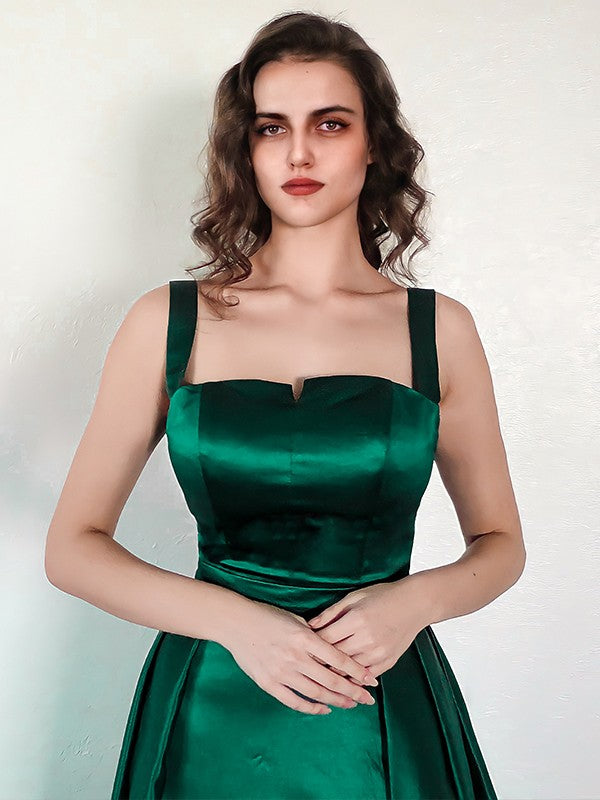 A-Line/Princess Satin Ruched Square Sleeveless Chapel Train Dresses Prom Evening Dress