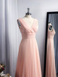 Vestido de noche de graduación de corte A/princesa de gasa con escote en V, largo hasta el suelo, sin mangas y con volantes