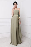 Sheath/Column Strapless Sleeveless Hand-Made Flower Pleats Long Chiffon Bridesmaid Dresses Formal Evening Dress