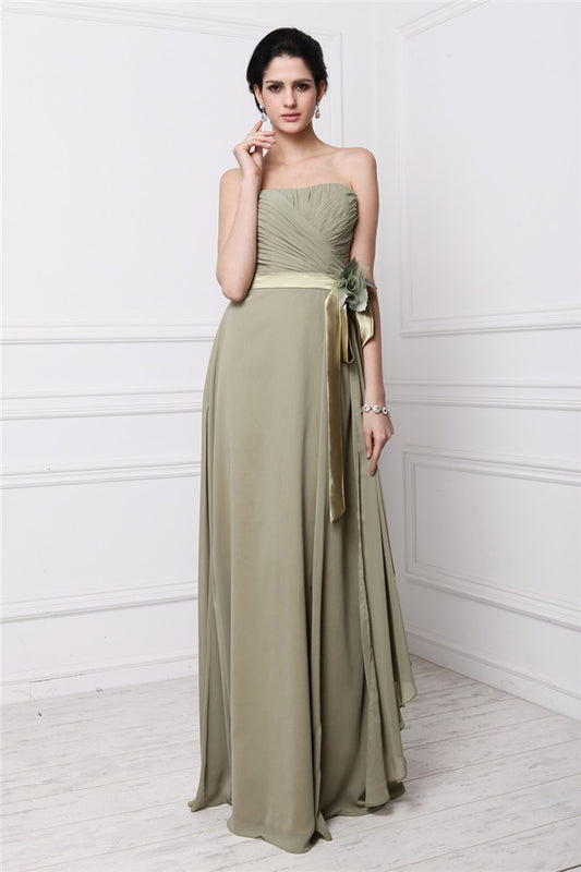 Sheath/Column Strapless Sleeveless Hand-Made Flower Pleats Long Chiffon Bridesmaid Dresses Formal Evening Dress