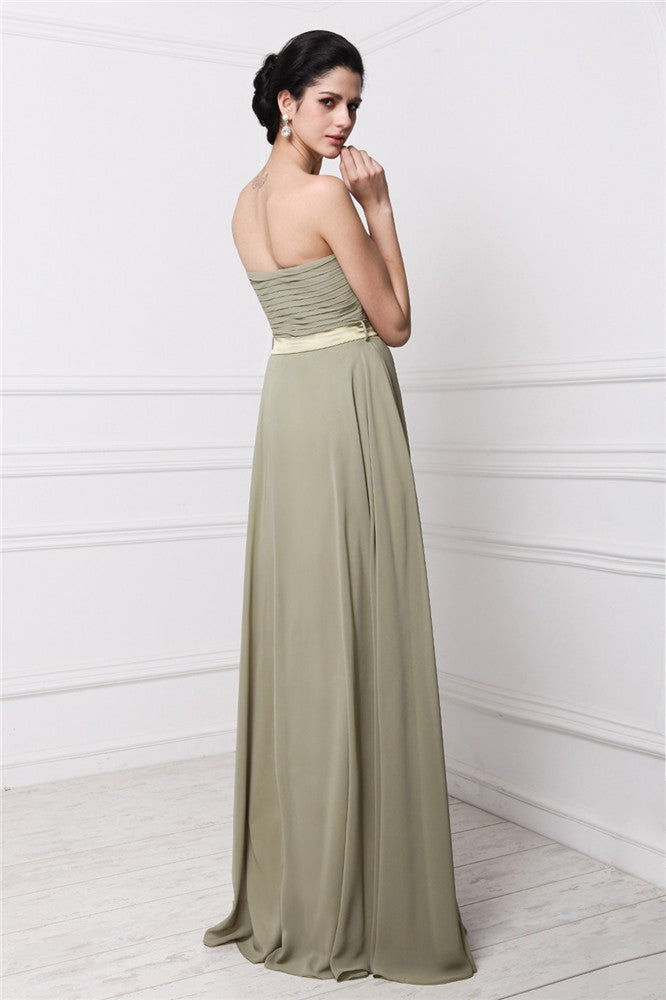 Sheath/Column Strapless Sleeveless Hand-Made Flower Pleats Long Chiffon Bridesmaid Dresses Formal Evening Dress