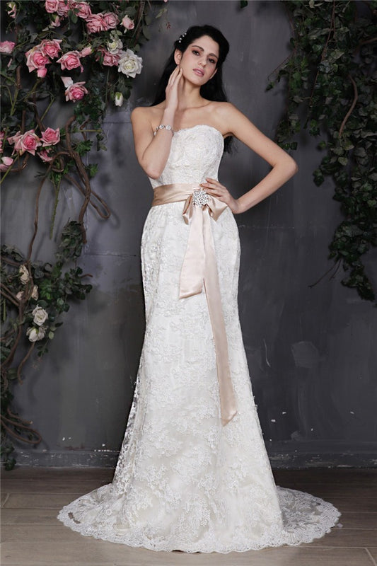 Sheath/Column Strapless Sleeveless Sash Long Lace Wedding Dresses Bridal Gowns