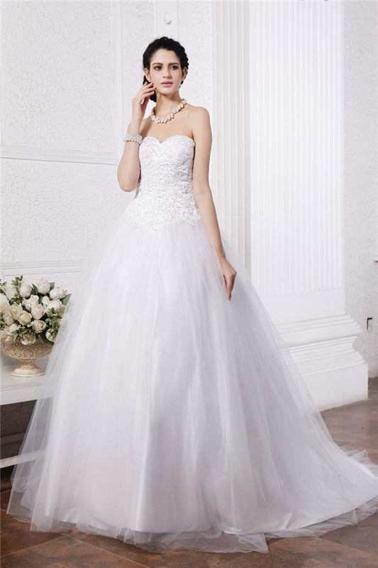 Ball Gown Sweetheart Sleeveless Beading Applique Long Net Wedding Dresses Bridal Gowns