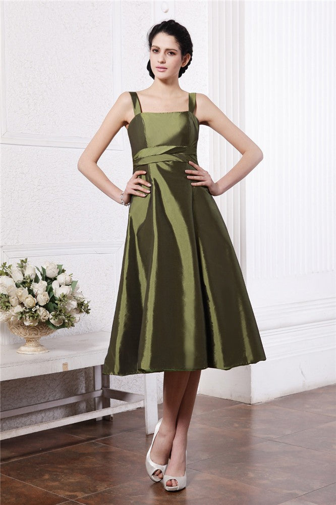 Vestidos de dama de honor cortos de tafetán con volantes, sin mangas, corte A/princesa, para invitadas de boda
