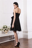 Vestido de dama de honor corto de encaje con escote corazón, sin mangas, corte A/princesa, ideal para la fiesta de bienvenida y como invitada de boda.