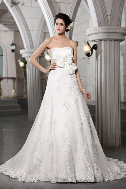 A-Line/Princess Strapless Sleeveless Beading Applique Hand-Made Flower Long Satin Wedding Dresses Bridal Gowns