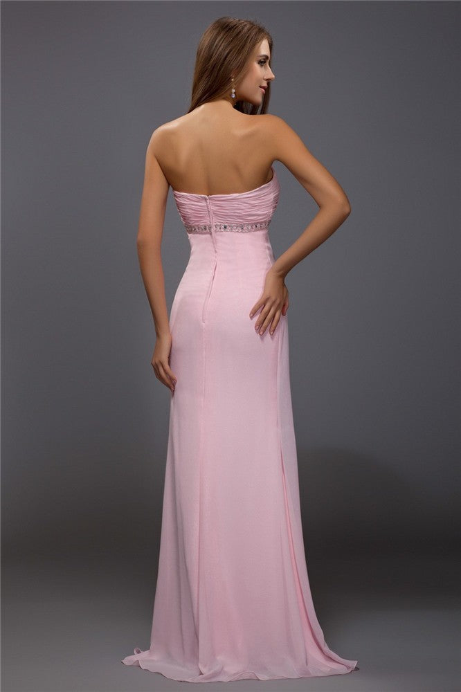 Vestido de noche de graduación de gasa largo sin mangas con escote en forma de corazón y pedrería