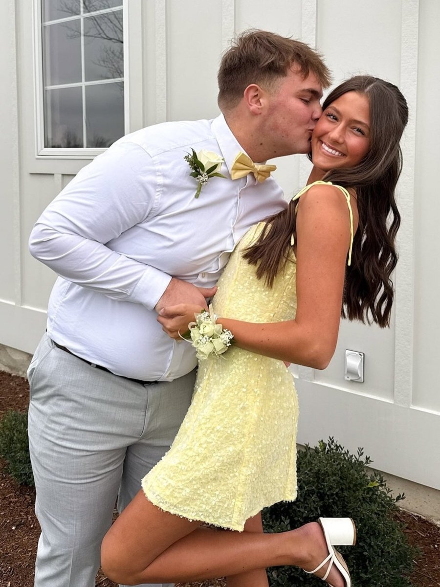 Yellow Sweetheart  A Line Sequins Short Homecoming Dresses