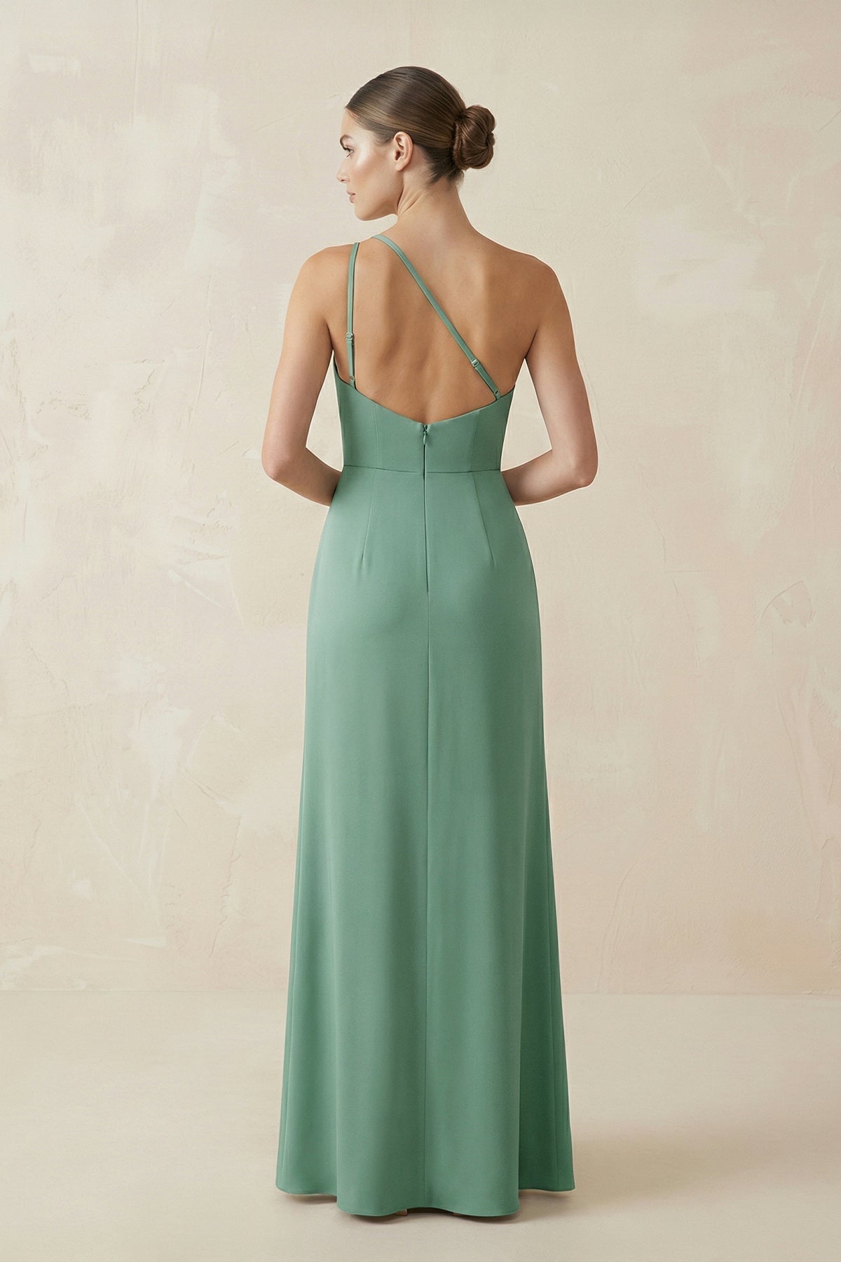 Sheath One-Shoulder Ruched Bridesmaid Dress With Slit in Mint Green