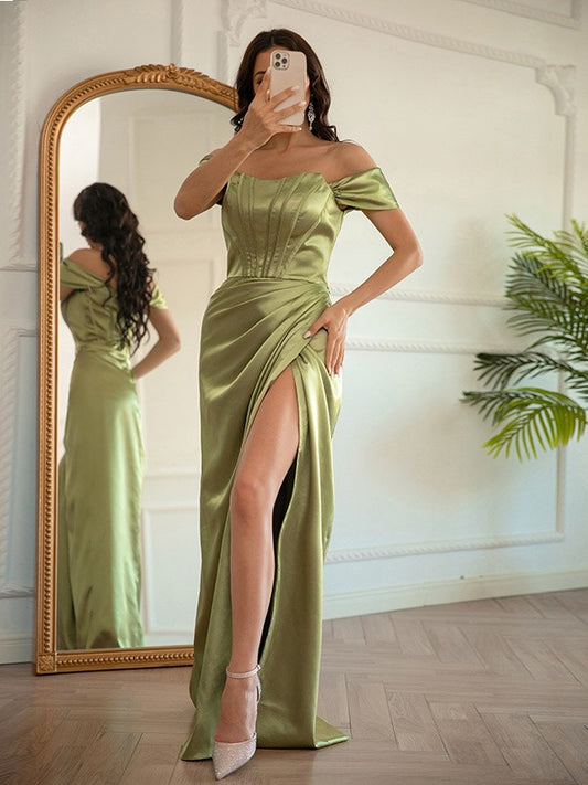 Sheath/Column Silk like Satin Ruched Off-the-Shoulder Sleeveless Floor-Length Dresses Prom Evening Dress