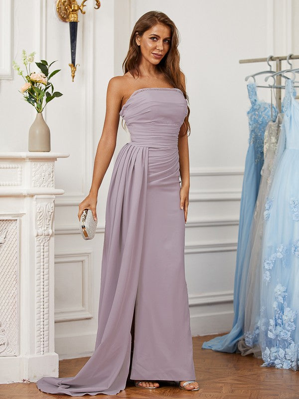 Etui-Linie/Säule Stretch Crepe Rüschen Trägerlos Ärmellos Sweep/Pinsel Zug Kleider Ball Abendkleid