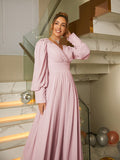 Vestido de noche para madre de la novia, corte A/princesa, de gasa, con volantes, escote en V, mangas largas y largo hasta el suelo.