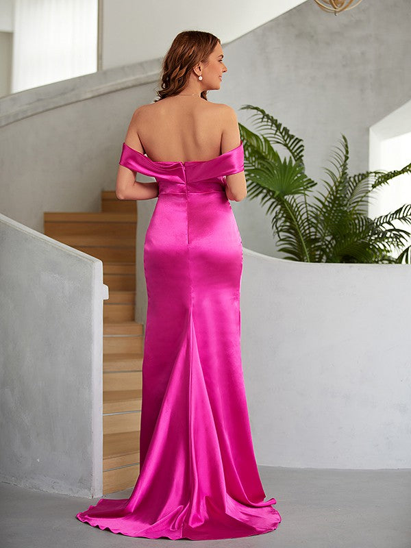 Sheath/Column Silk like Satin Ruched Off-the-Shoulder Sleeveless Sweep/Brush Train Dresses Prom Evening Dress