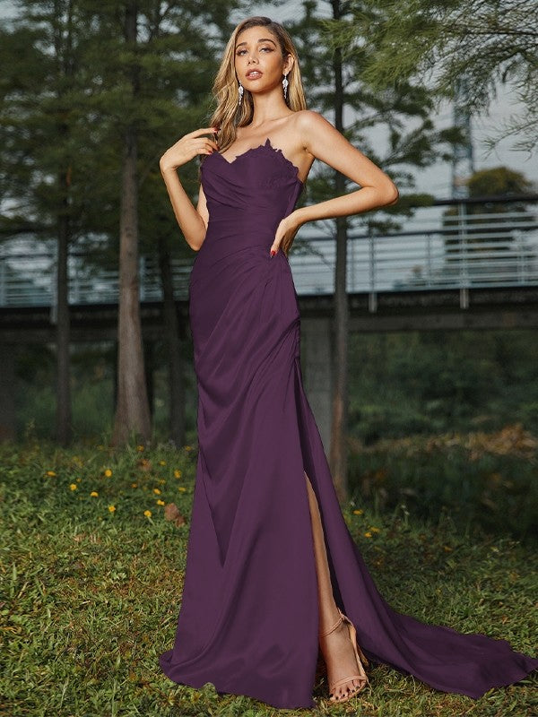 Sheath/Column Silk like Satin Ruched Sweetheart Sleeveless Sweep/Brush Train Bridesmaid Dresses Evening Dress