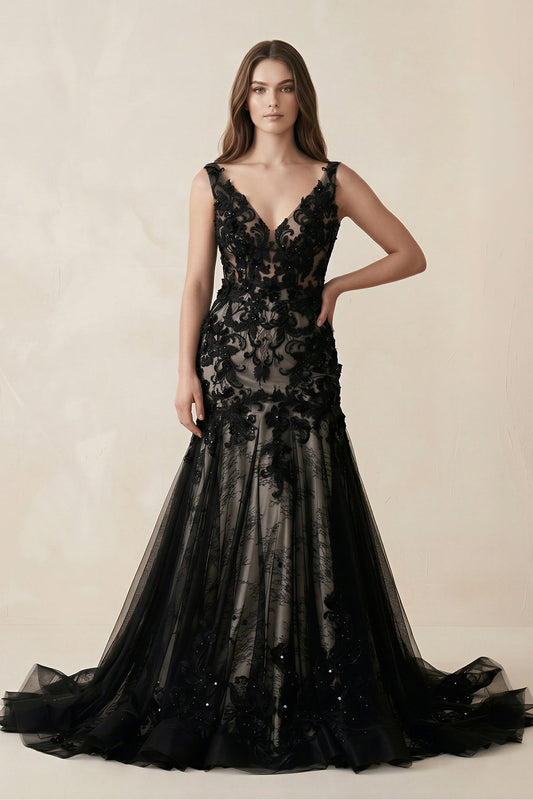 Plunge Tulle Appliqued Mermaid Wedding Dress With Open Back in Black