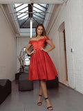 Vestido de fiesta de graduación, corte A/princesa, fruncido, hombros descubiertos, de satén, sin mangas, hasta la rodilla