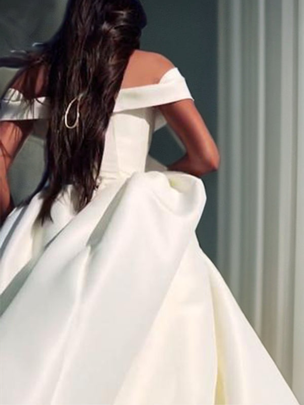 Ballkleid Off-the-Shoulder Hofschleppe Satin Brautkleider Brautkleider