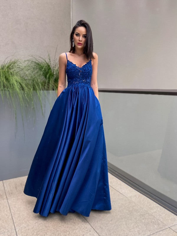 Vestido de noche de graduación con corte A/princesa, apliques, tirantes finos, satén, sin mangas, largo hasta el suelo