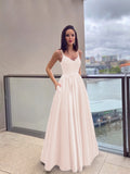 Vestido de noche de graduación con corte A/princesa, apliques, tirantes finos, satén, sin mangas, largo hasta el suelo