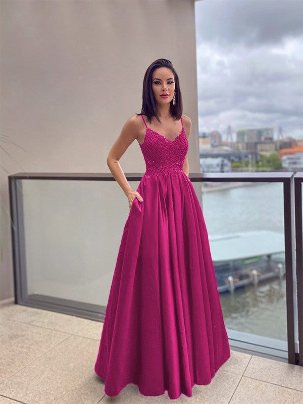 Vestido de noche de graduación con corte A/princesa, apliques, tirantes finos, satén, sin mangas, largo hasta el suelo