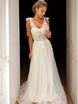 A-Line/Princess Tulle Applique Sleeveless Straps Sweep/Brush Train Wedding Dresses Bridal Gowns
