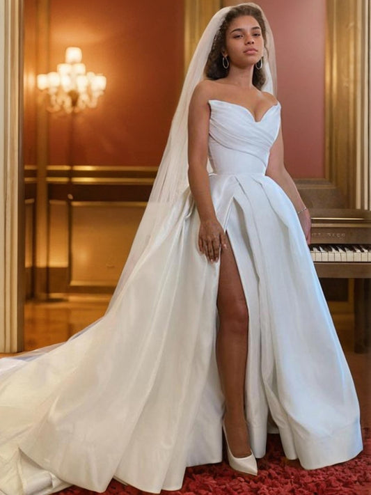 A-Line/Princess Satin Ruffles Sweetheart Sleeveless Sweep/Brush Train Wedding Dresses Bridal Gowns
